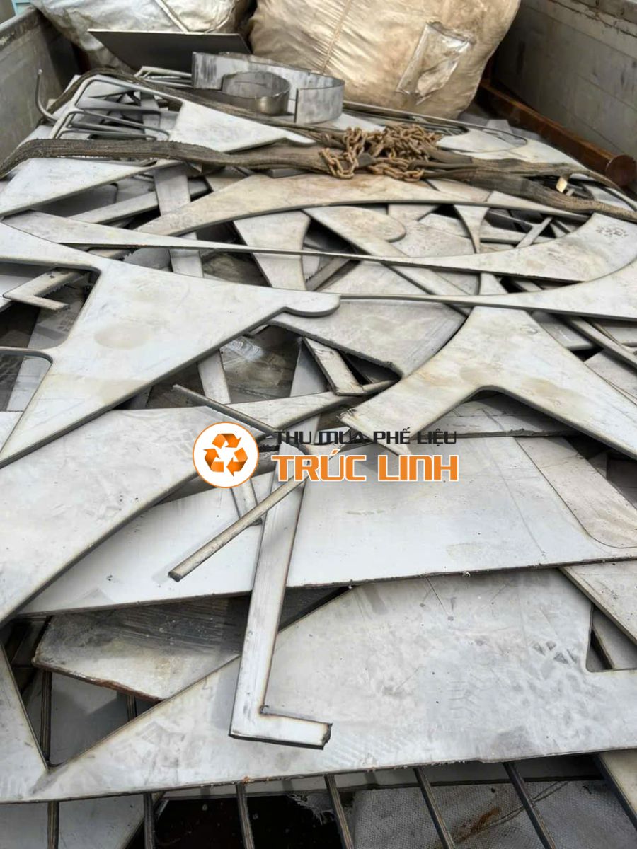 thu mua phế liệu quận 1