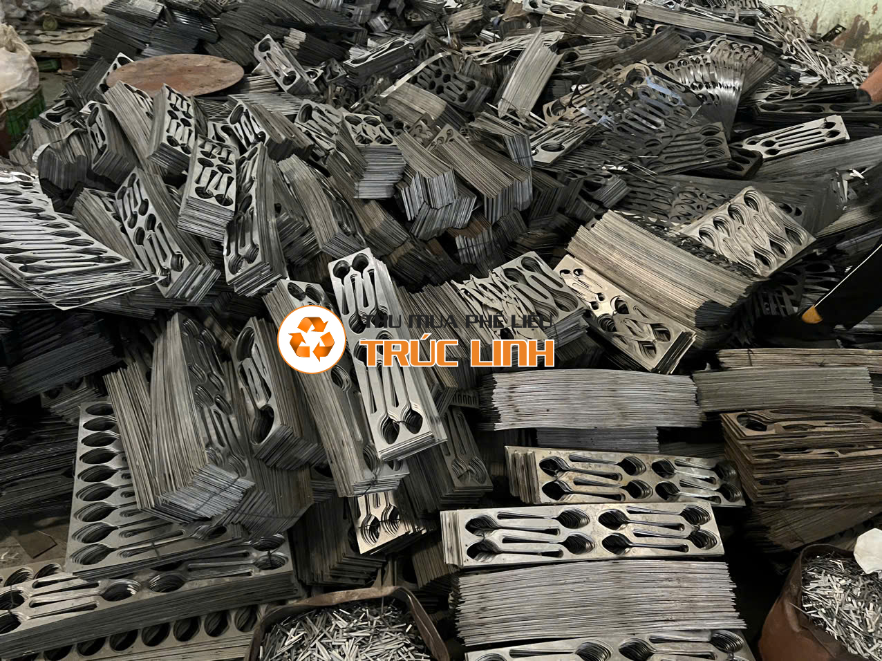 thu mua phế liệu quận 1