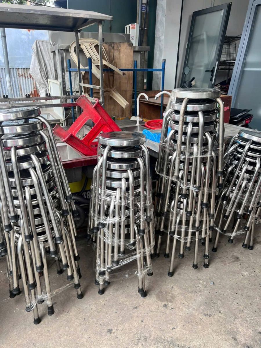 thu mua bàn ghế inox cũ